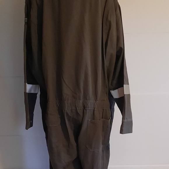Rangewear Professional Grade FRC 58 Long Gray Reflective Overalls Covera… - Picture 7 of 9